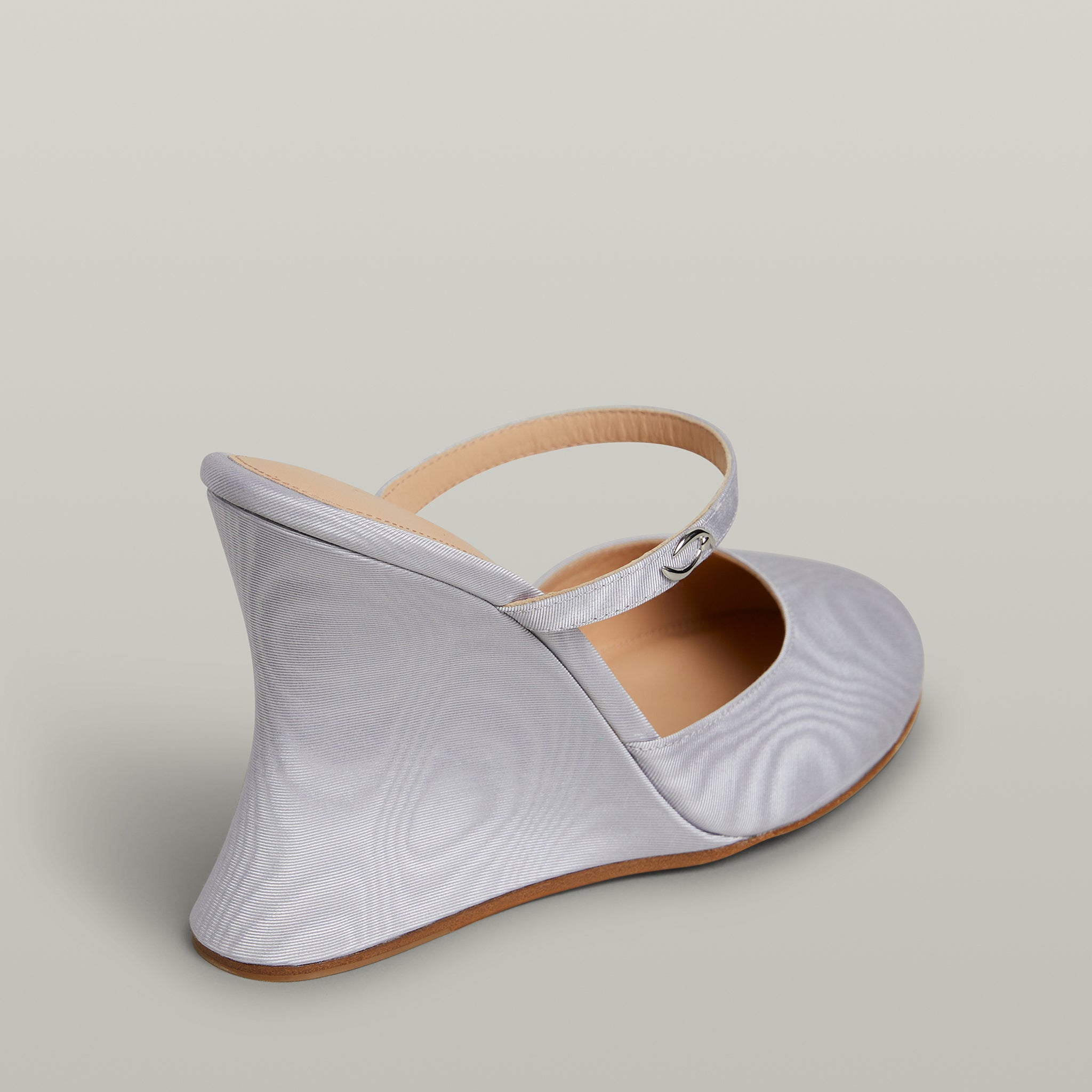 La Nonchalante Silver Grosgrain Moiré